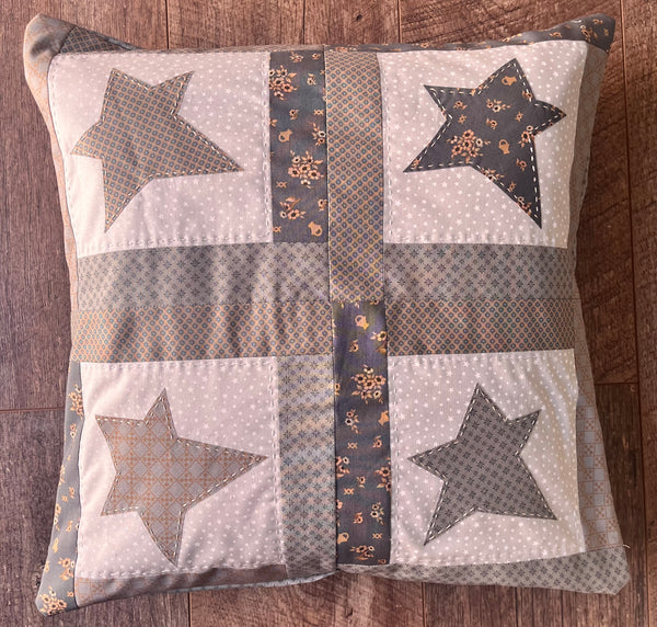 Applique Stars Cushion Kit - Pre-cut - 18" x 18"