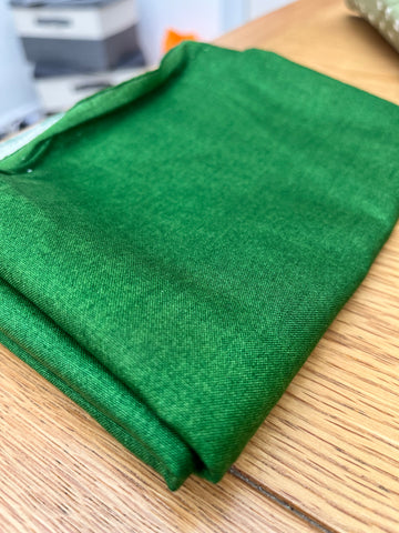 Sale Fabric 57: Grass Green Makower Linen texture Fabric Remnant 28" x 45"
