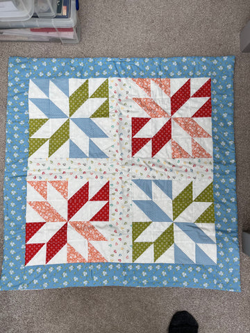 Fresh as a Daisy - Full Quilt Kit 34 1/2" x 34 1/2" Includes wadding - REDUCED