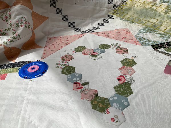 REDUCED by over 50% - LAST ONE - £99.95 -Springtime Delight Full Quilt Kit