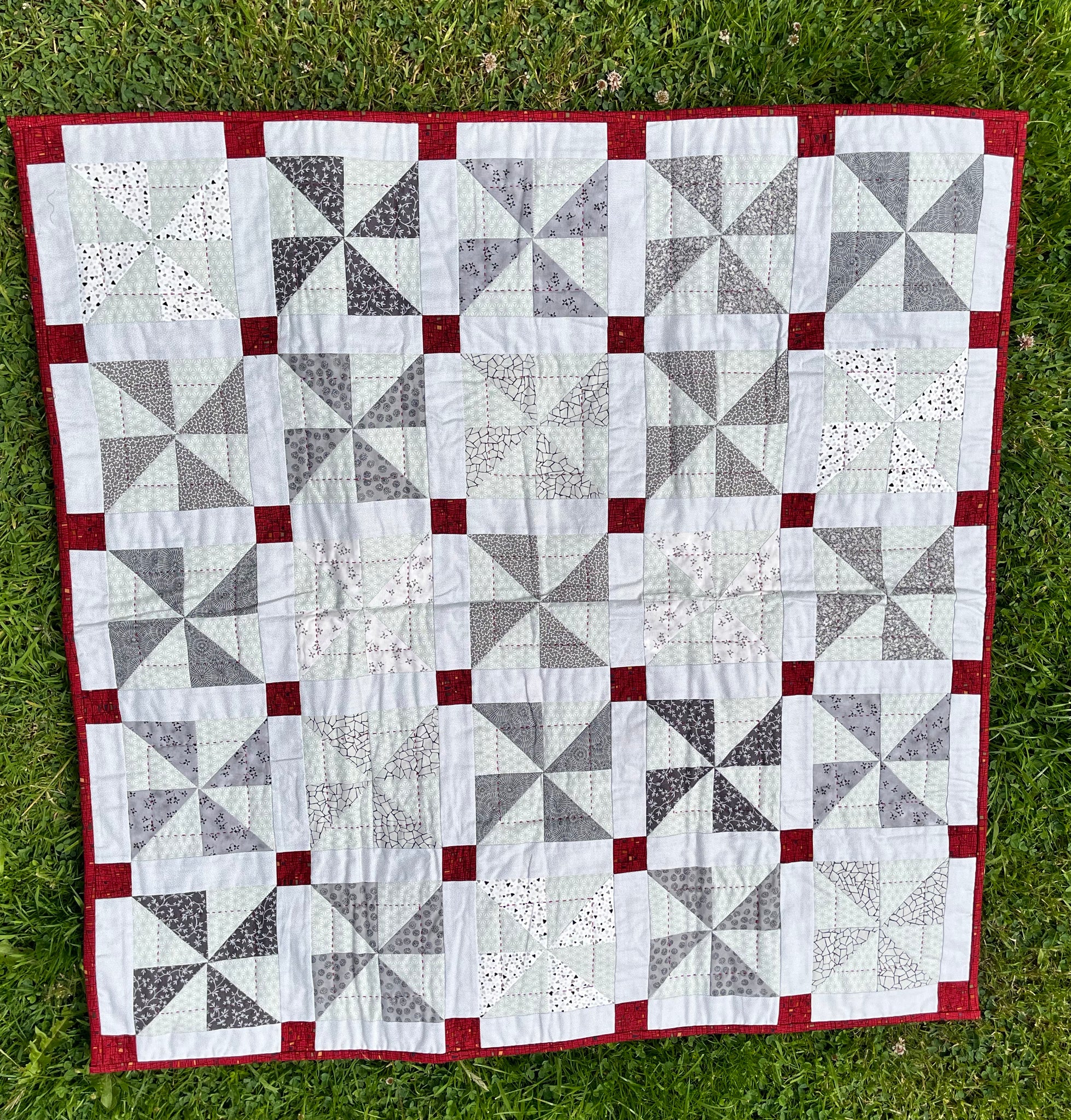 Cornerstones Quilt 40” x 40” Ready Made Quilt