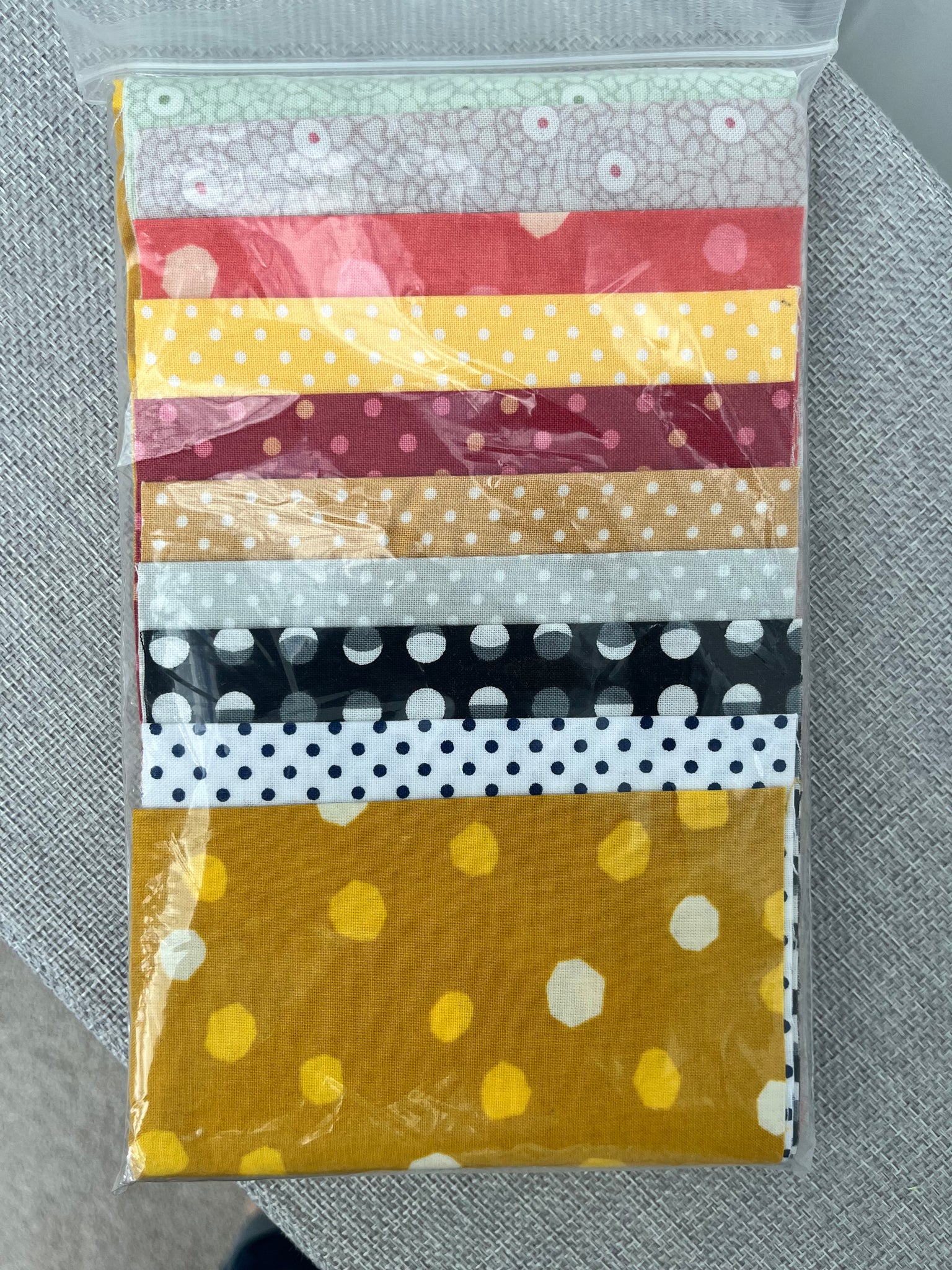 Dots & Spots - 5" strip packs  - 5" x 42" - 10 5" strips - 1 1/4 mtrs of fabric