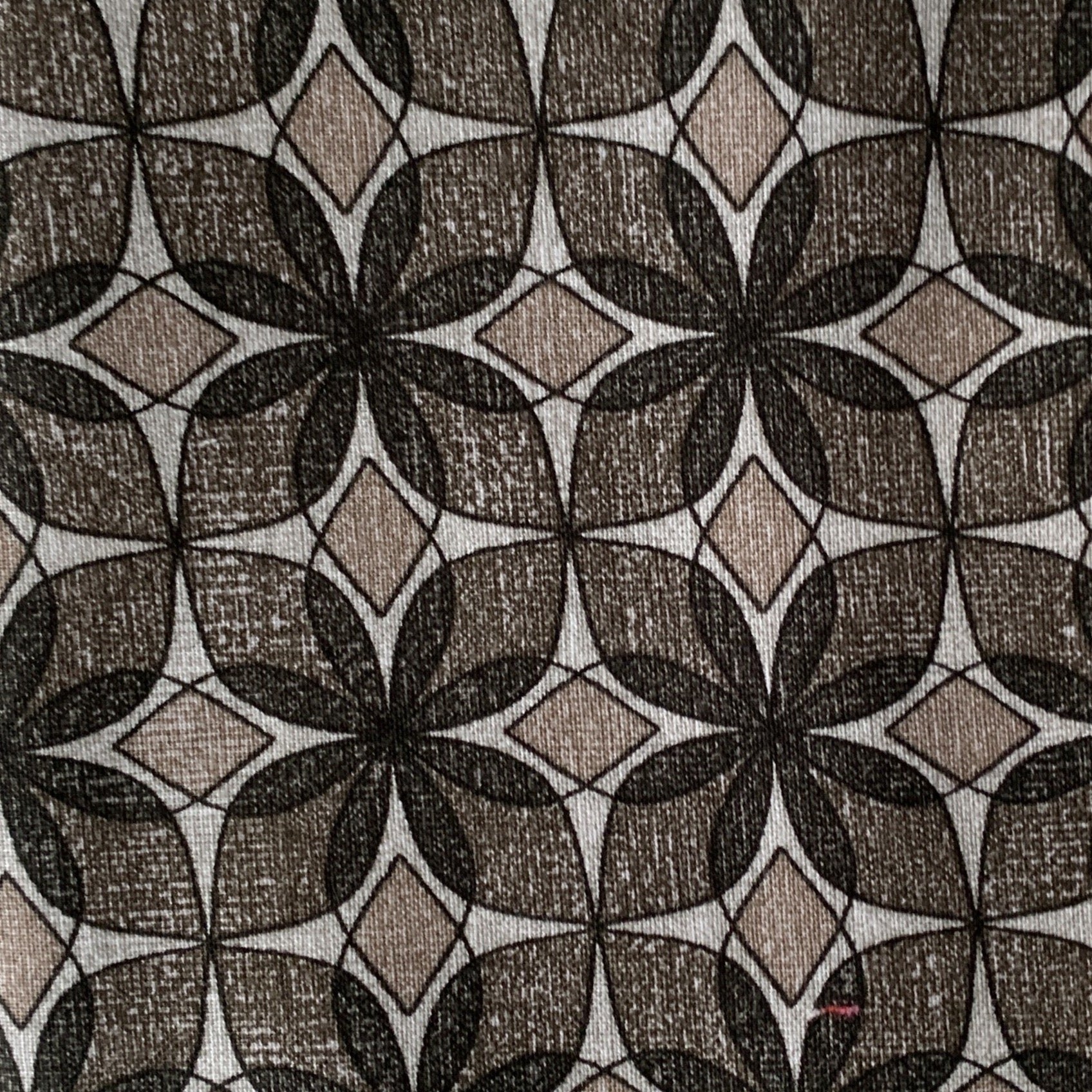 Sale Fabric 125 : Grey Crossing Circles Vilma 1/2m 20” x 45" approx