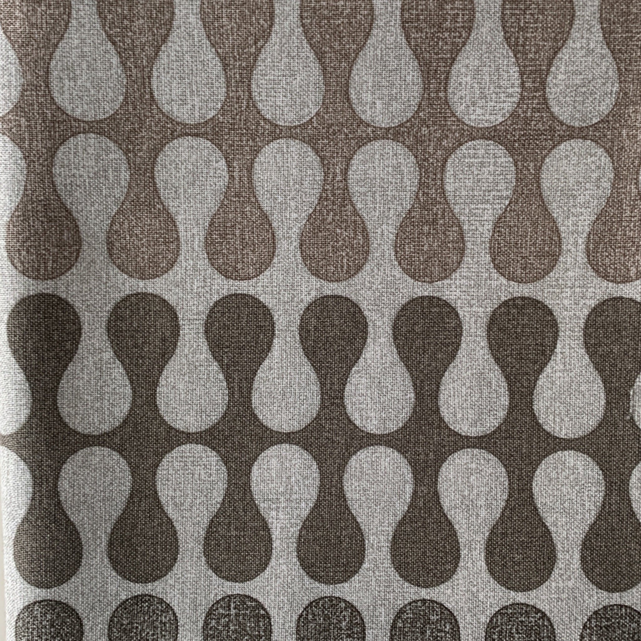 Sale Fabric 132 : Grey Bubble Vilma 1/2m 20” x 45" approx